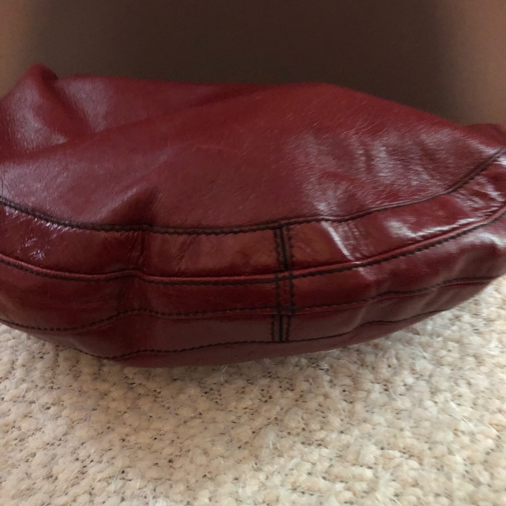 🔥SALE🔥Fendi hobo bag 🦋 - Picture 3 of 11